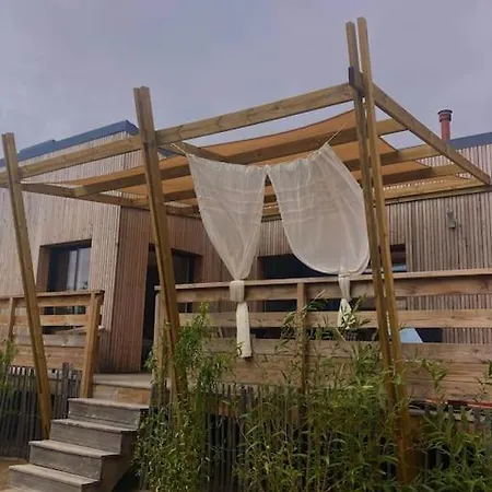 Maison En Bois A Quelques Minutes De La Dom wakacyjny