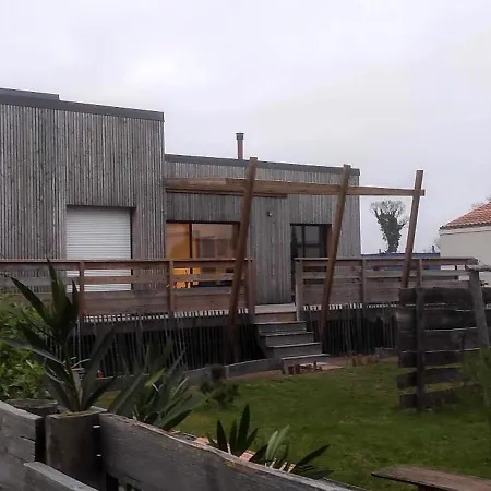 Dom wakacyjny Maison En Bois A Quelques Minutes De La *